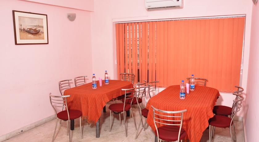 Malik Guest House Kolkata Restaurant