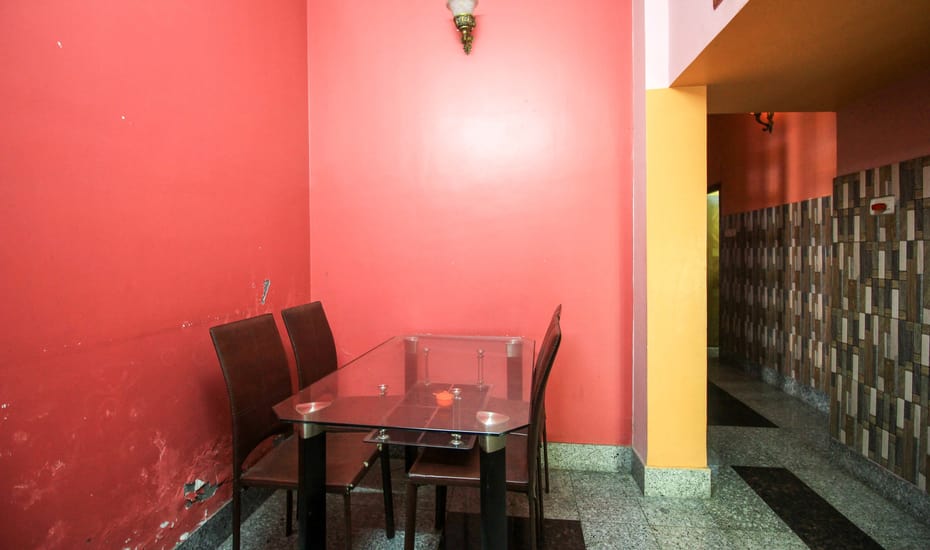 Ashiyana Guest House AL 211 Kolkata Restaurant