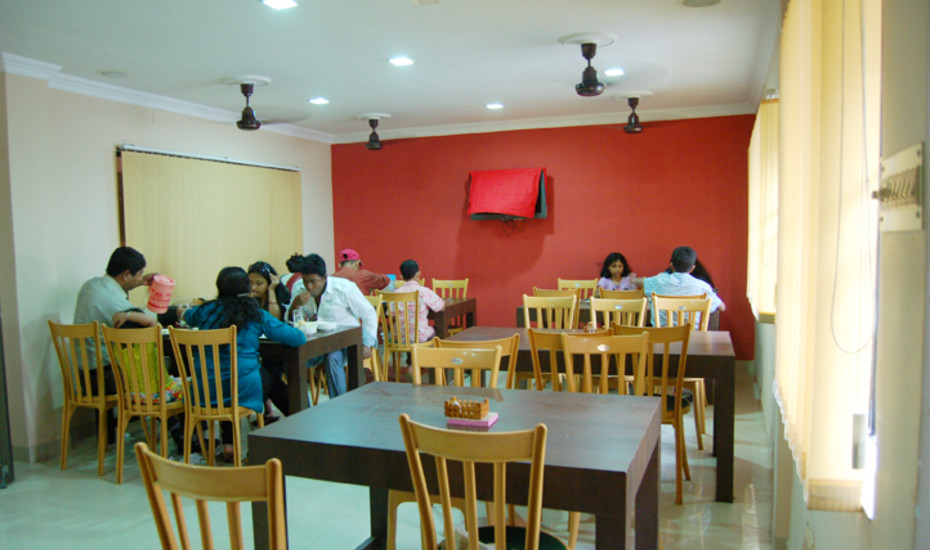 Hotel Green Land Kolkata Restaurant