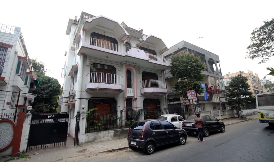 Emerald Residency Guest house BF - 6 Kolkata