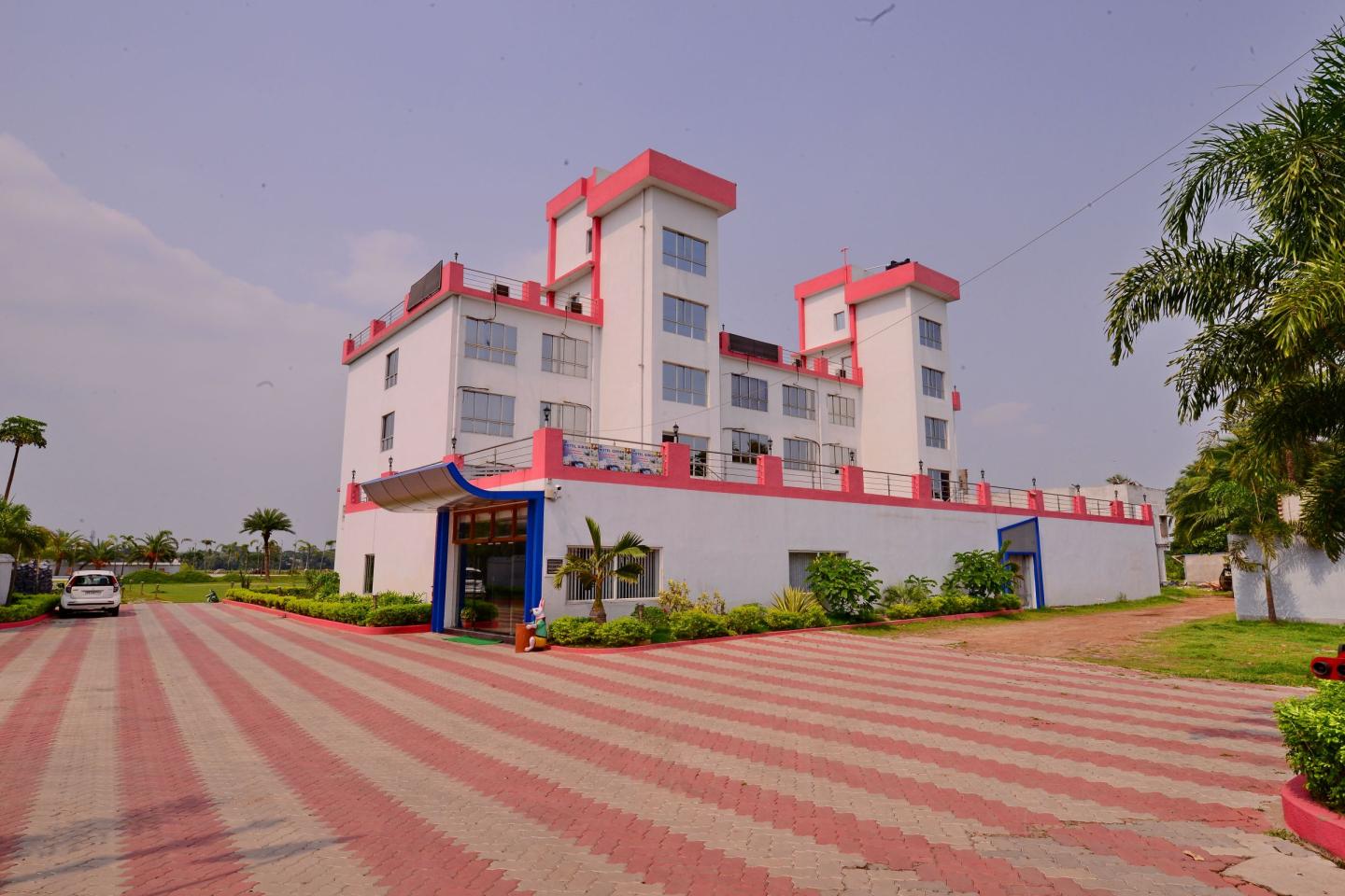 Girish Hotel Kolkata