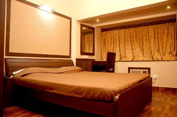 Trimoorti Hotel Kolkata