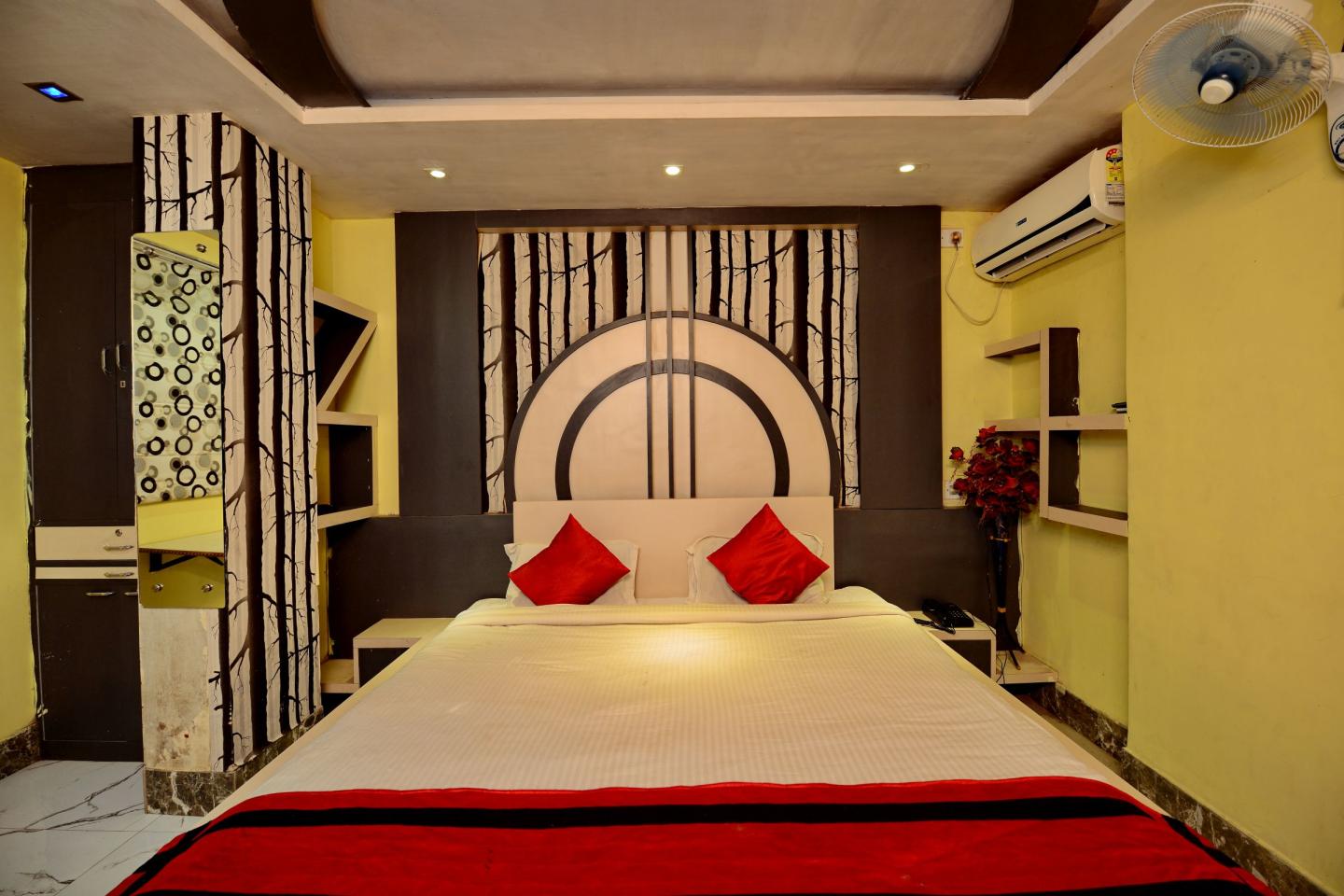 Trivedi International Hotel Kolkata